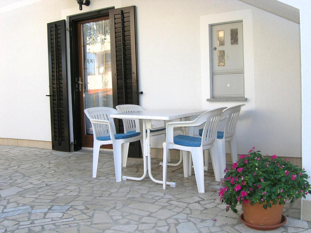 Apartmani Dolencic 크르크 외부 사진