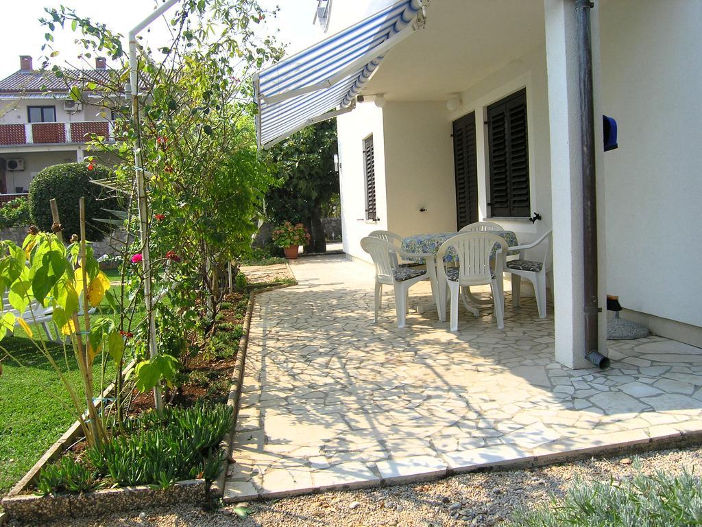 Apartmani Dolencic 크르크 외부 사진