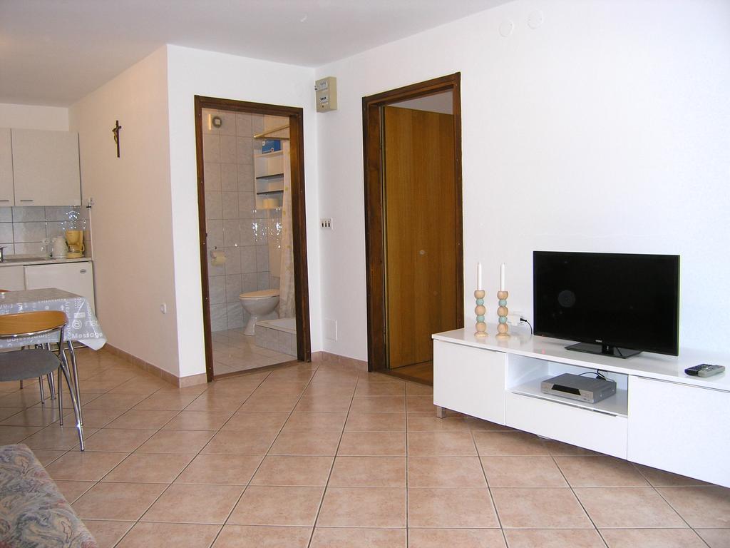 Apartmani Dolencic 크르크 외부 사진