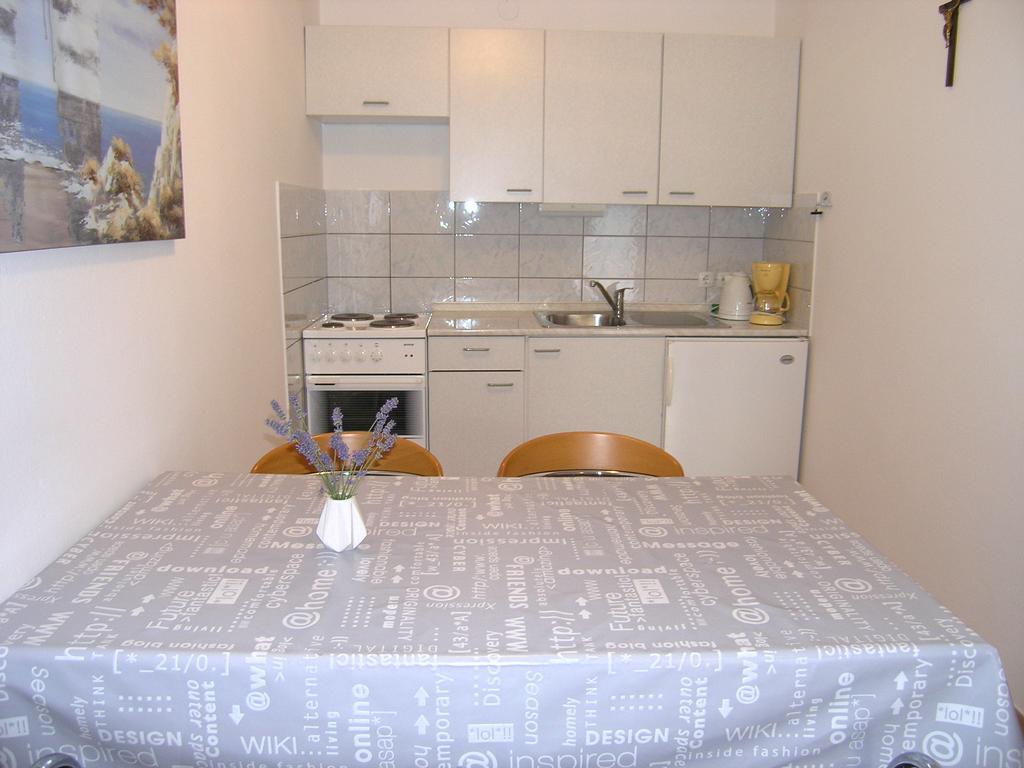 Apartmani Dolencic 크르크 외부 사진