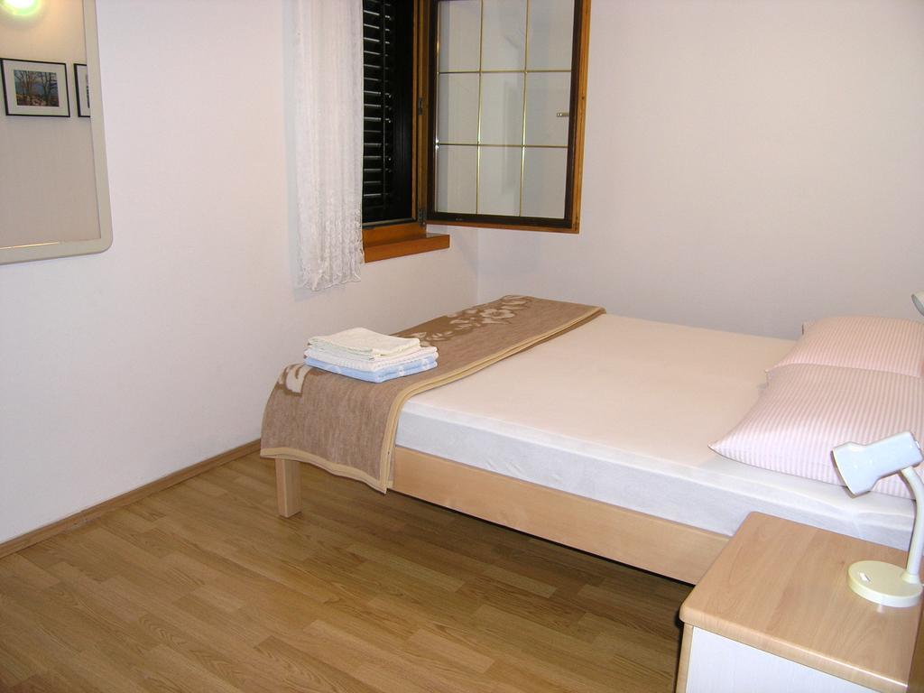 Apartmani Dolencic 크르크 외부 사진