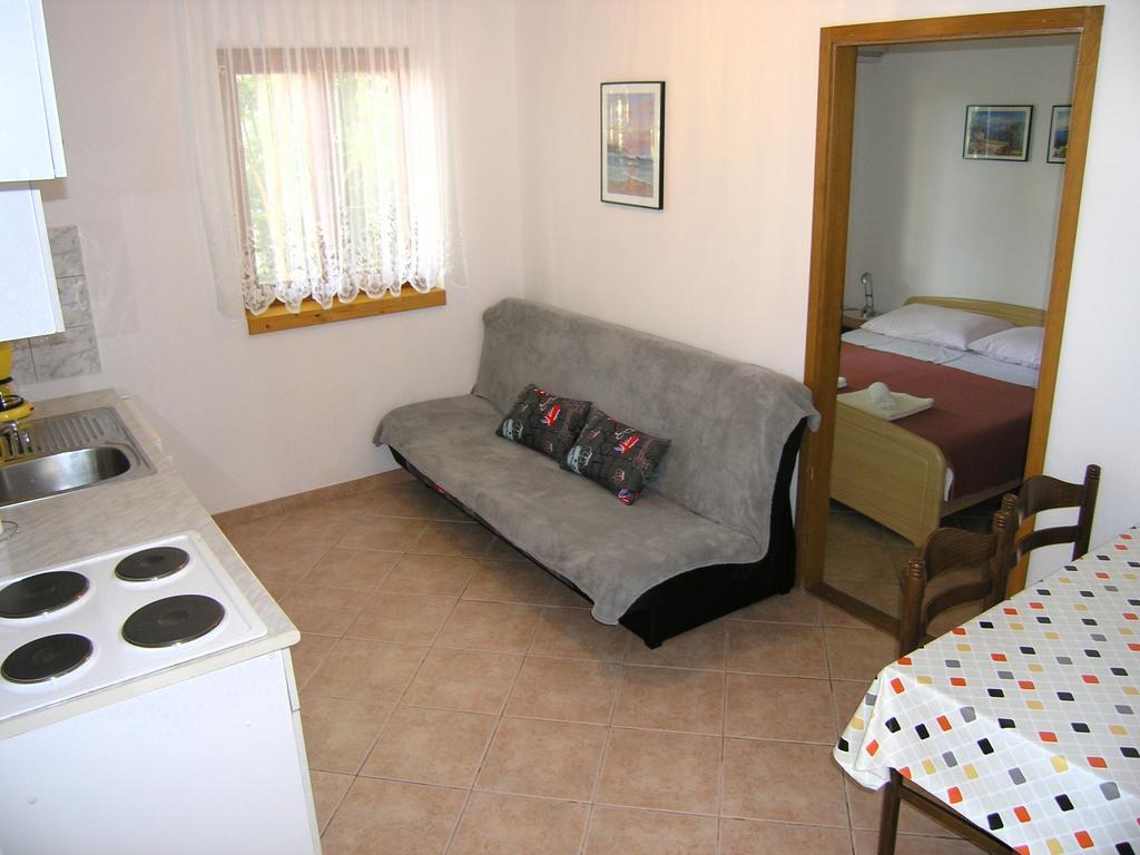 Apartmani Dolencic 크르크 외부 사진