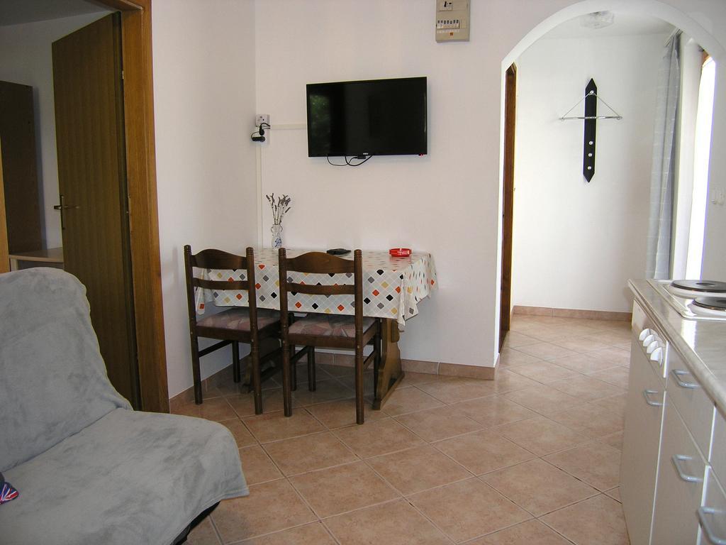 Apartmani Dolencic 크르크 외부 사진
